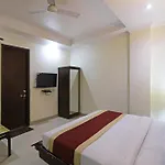 Hotel Rossette-500 Mtr From New Delhi Railway Station