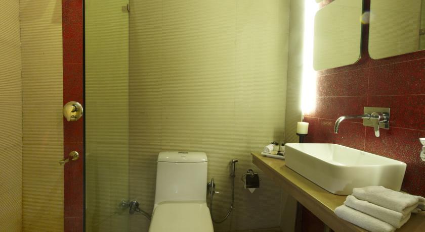 Rossette-500 Mtr From Railway Station Hotel New Delhi