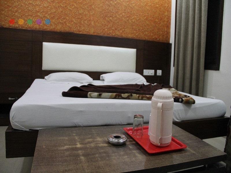 Rossette-500 Mtr From Railway Station Hotel New Delhi